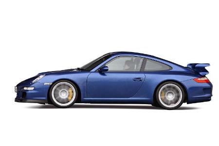 Wer sportlich sein will, muss abspecken. Am besten gelingt das bei Autos an der Karosserie, weshalb Porsche dem GT3 (wie auc...