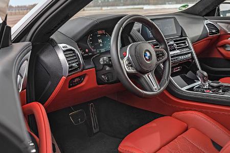 BMW M8 Gran Coupe, Interieur