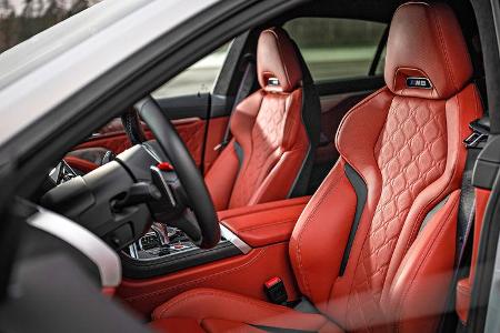 BMW M8 Gran Coupe, Interieur