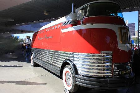 GM Futurliner