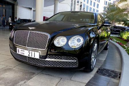 Bentley Flying Spur - F1 Abu Dhabi 2014 - Carspotting