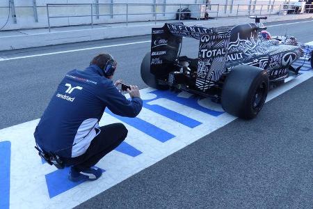 Daniil Kvyat - Red Bull - Formel 1-Test - Barcelona - 22. Februar 2015