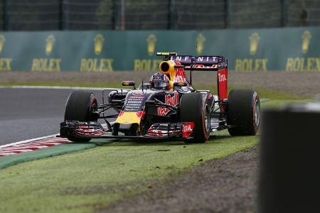 Daniil Kvyat - Red Bull - Formel 1 - GP Japan - Suzuka - 26. September 2015