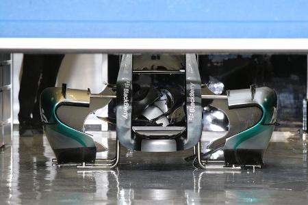 Mercedes - Jerez Test 2015