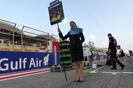 Grid Girls - GP Bahrain 2015