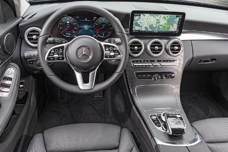 Mercedes C 400 T 4matic, Interieur