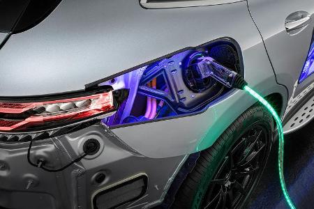 Mercedes EQC Schnittmodell Azubi Projekt