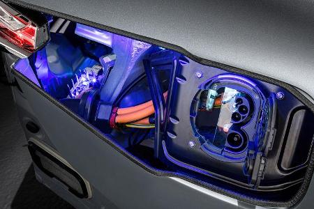 Mercedes EQC Schnittmodell Azubi Projekt
