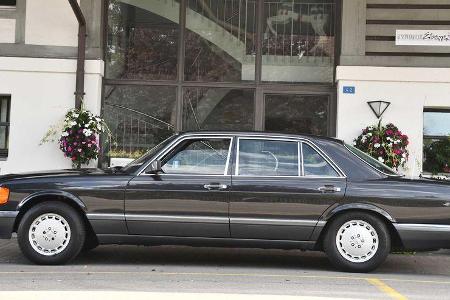 Mercedes-560-SEL-1988