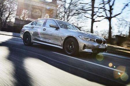 BMW 330e 2019