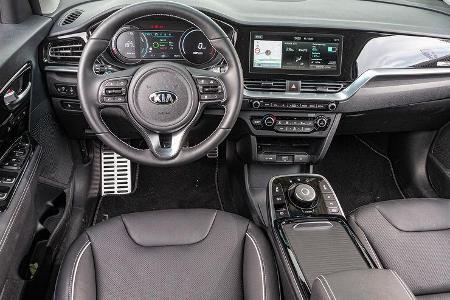 Hyundai Ioniq Elektro, Kia e-Niro, Tesla Model 3, VW ID.3