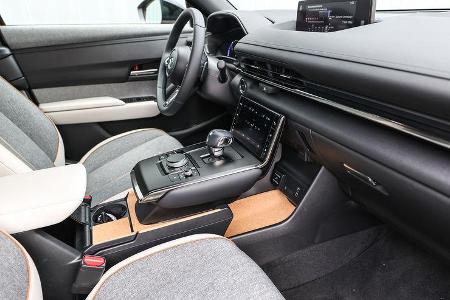 Mazda MX-30, Interieur