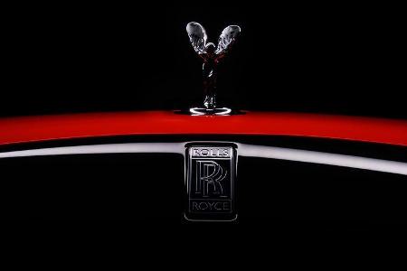 Rolls-Royce Neon Nights Wraith Dawn Cullinan