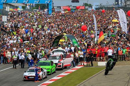 Startaufstellung - 24h Rennen Nürburgring - 22. Juni 2019