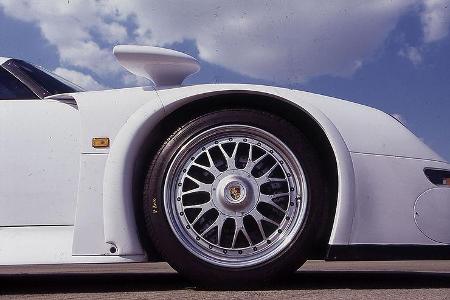 Mit 1,5 Millionen Mark spielte der Porsche GT1 in der gleichen Liga wie der McLaren F1.