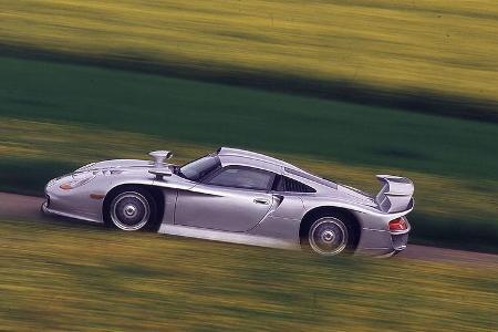 ... wenn der GT1 seinem angestammten Terrain zuführt - die Rennstrecke.