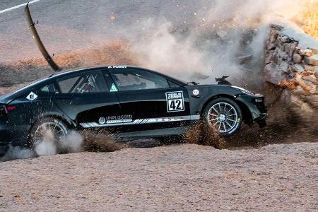 Tesla Model 3 Unplugged Performance Joshua Allan Pikes Peak crash (2020)