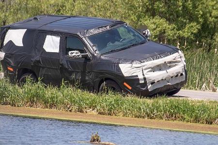 Erlkönig Jeep Wagoneer