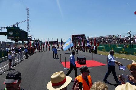 Startaufstellung - 24h-Rennen Le Mans 2017 - Smastag - 17.6.2017