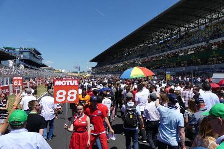 Startaufstellung - 24h-Rennen Le Mans 2017 - Smastag - 17.6.2017