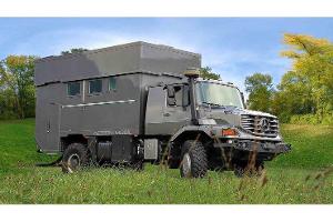 Abenteuer-Camper mit ausfahrbarem Dach