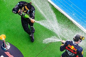 Hamilton vor Verstappen und Perez