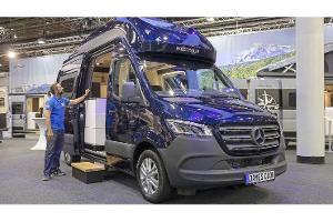 Campingbusse mit Bad und 4 festen Schlafplätzen