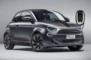 11/2020, Fiat 500e mit Mopar-Zubehör