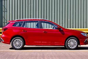E-Auto mit Verbrenner-Preis und -Optik