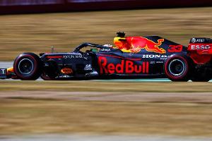 Verstappen hält Mercedes in Atem