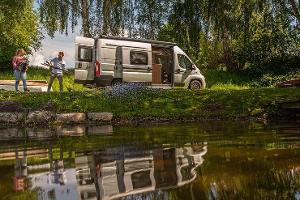 De Luxe mit längerem Bett und Panoramadach
