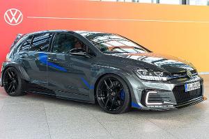 Azubis tunen Hybrid-Golf
