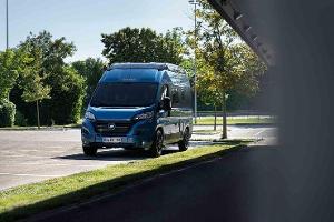 5,40-Meter-Campingbus für 4 Personen