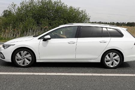 VW Golf 8 Variant Erlkönig