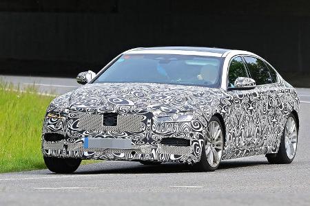 Jaguar XF LWB Erlkönig