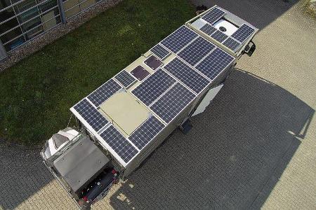 1,85 kWp Leistung besitzt die großflächige Solaranlage auf dem Dach