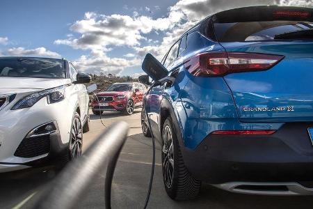 Opel Grandland X Hybrid4, Peugeot 3008 Hybrid4, Volvo XC40 T5 Twin Engine