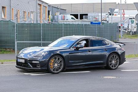 Erlkönig Porsche Panamera Turbo 820 PS