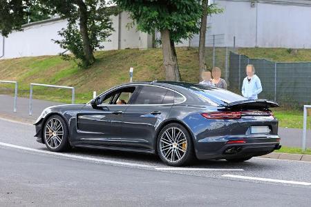 Erlkönig Porsche Panamera Turbo 820 PS