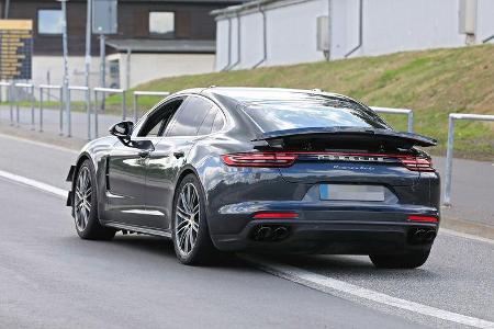 Erlkönig Porsche Panamera Turbo 820 PS