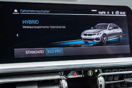 BMW 330e, Interieur