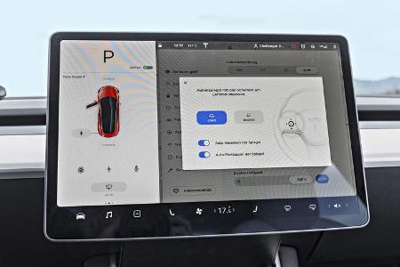 Tesla Model 3, Interieur