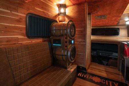 Chevrolet Pickup-Camper Brown Sugar