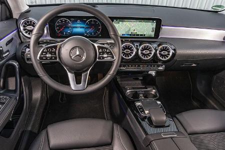 Mercedes A 200 d Progressive, Interieur
