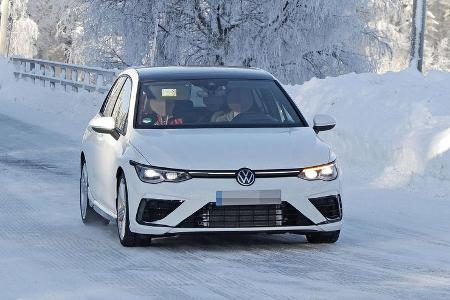 Erlkönig VW Golf R