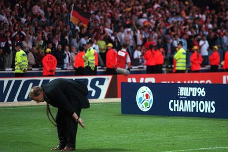 1996 durfte sich Berti Vogts nach einem verlorenen EM-Endspiele 1992 und dem Viertelfinale-Aus bei der WM 1994 endlich mal s...