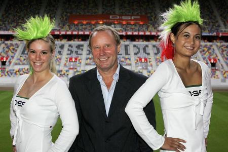 ...machte Berti Vogts dann 2005, als bei einem großen deutschen Sportsender als UEFA-Experte anheuerte.