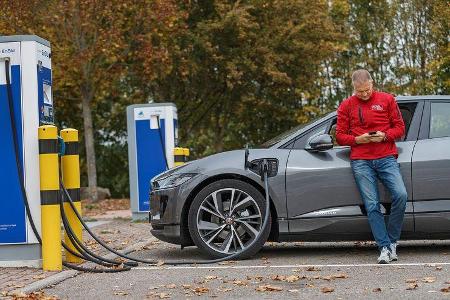 Jaguar I-Pace, Ladestation