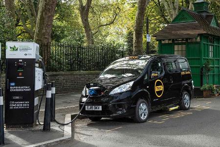 Dynamo Nissan Elektro-Taxi London