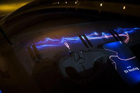 Mercedes EQS